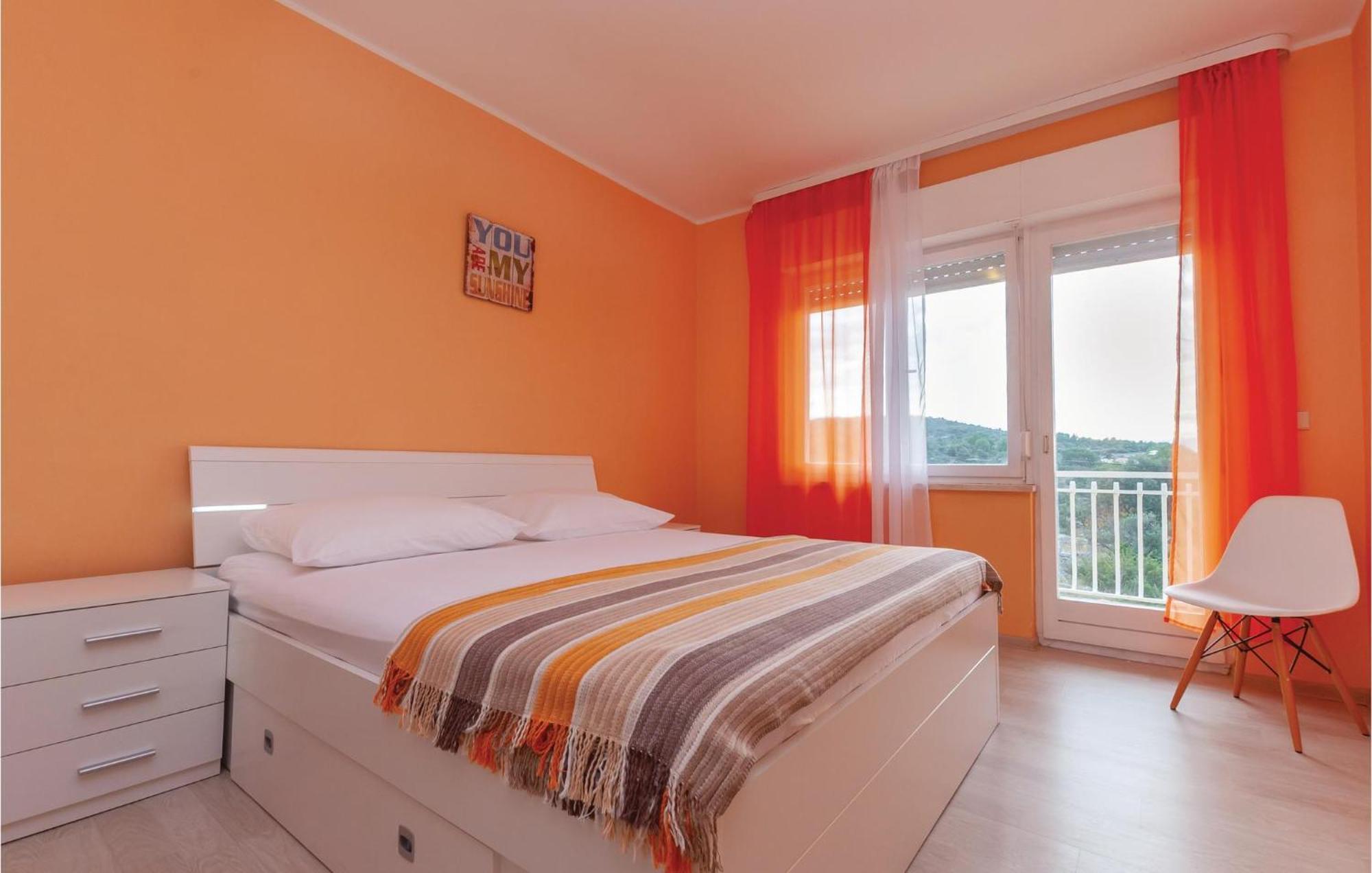 Cozy Home In Dolac With Kitchen Primošten Dış mekan fotoğraf